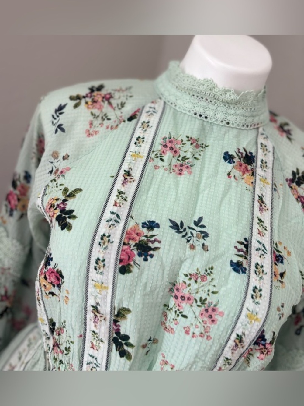Anthropologie Hemant & Nandita Top Amour Floral Lace Romantic Peplum Cottage - Picture 2 of 6